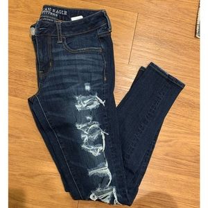 American Eagle mid-rise, ripped jeans!